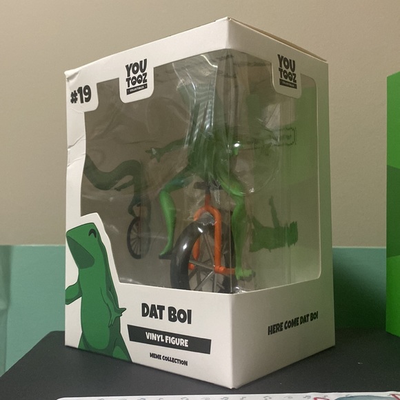 Dat Boi Meme Vinyl Youtooz Figure - Picture 5 of 7